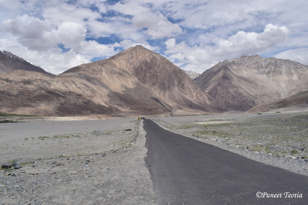 On The Way to Nubra Valley
