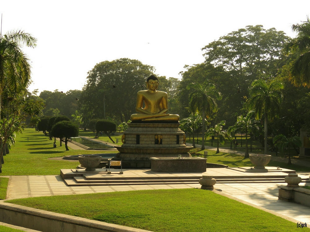 Viharamahadevi Park